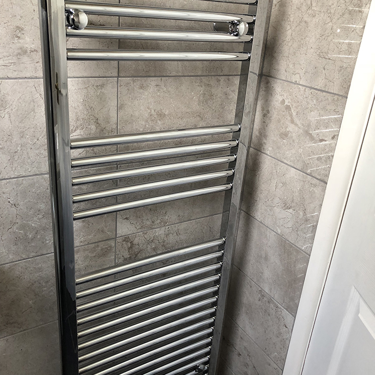 Bathroom Tower Rail and Tiling